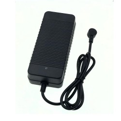 Incarcator magnetic compatibil pentru Xiaomi mi4 Pro - Mi scooter 4 Pro Xiaomi - 1 
Încărcător de schimb pentru Mi4 Pro
Incarcat