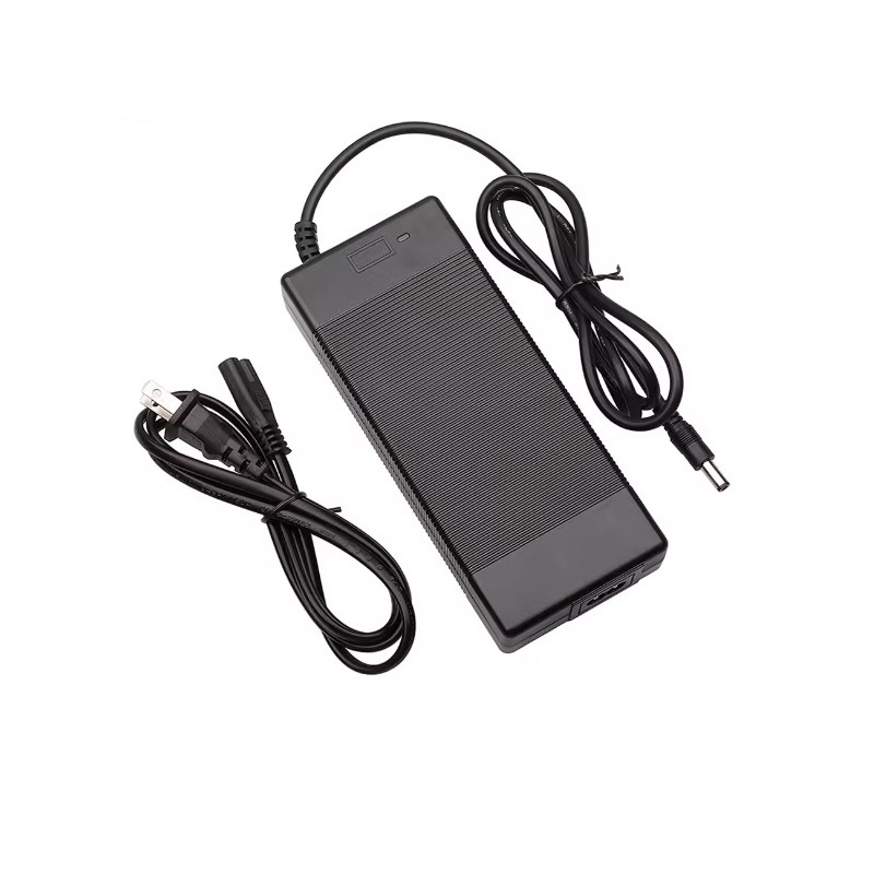 Laturi saehkoepotkulaudalle Pure Air, Pure Air Pro, Pure Go ja Pure Electric yhteensopiva  - 1  