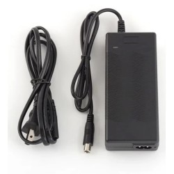 Original intern batterilader for Navee S65C, Egret Ey! 3, Yadea Artist eller lignende elektrisk sparkesykkel  - 2 Passer Navee S