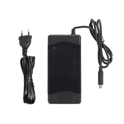Batteriladdare för Xiaomi 5 elscooter  - 1  