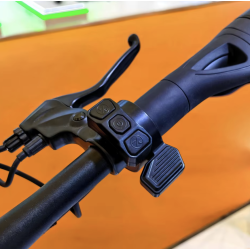 Trigger throttle for KUGOO F3 PLUS / F3 PRO MAX / LX9+ / LX10+ electric scooters or similar  - 7 Compatibility: suitable for KUG