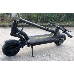 Sharkset RS1 — dva dvigatelya moshchnost'yu 1400 Vt, akkumulyator 20 Ach, zapas khoda ot 50 do 70 km. Sharkset - 8 Sharkset RS1 