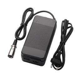 Incarcator 54.6v 4A pentru bicicleta electrica sau trotineta electrica - putere 219W  - 1 Incarcator 54.6v 4A pentru bicicleta e