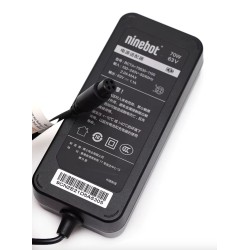 Original Ladegeraet fuer Ninebot Mini S / Mini S Pro 63V 1.1A 70W Segway - Ninebot - 3 Kompatibilitaet: fuer Ninebot Mini S und 